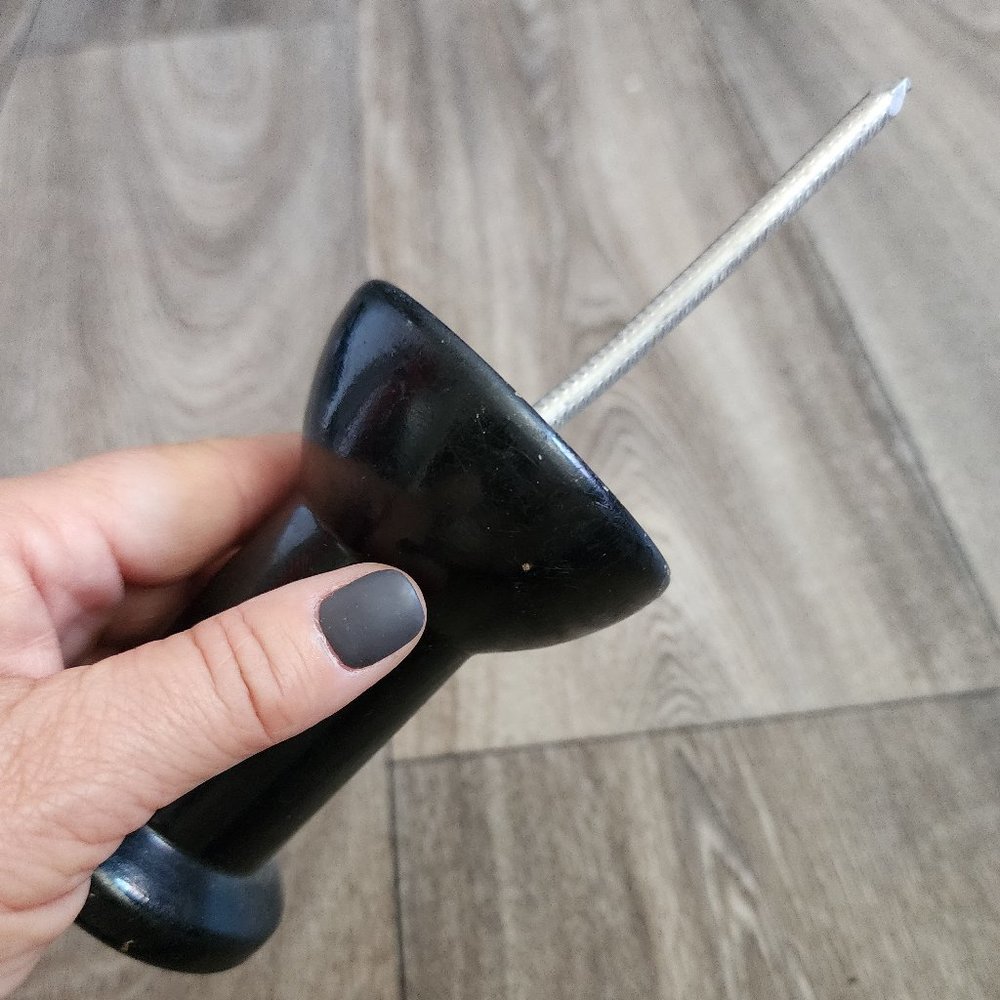 Giant push pin